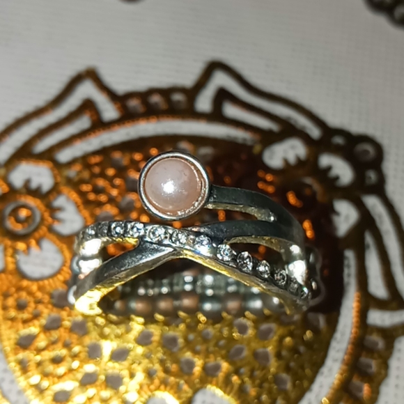 Ring - Picture 2 of 2